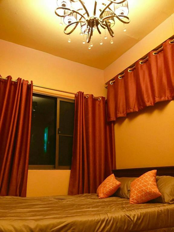 De Sky Sukhumvit Ekkamai Otel Bangkok Dış mekan fotoğraf