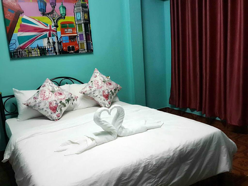 De Sky Sukhumvit Ekkamai Otel Bangkok Dış mekan fotoğraf