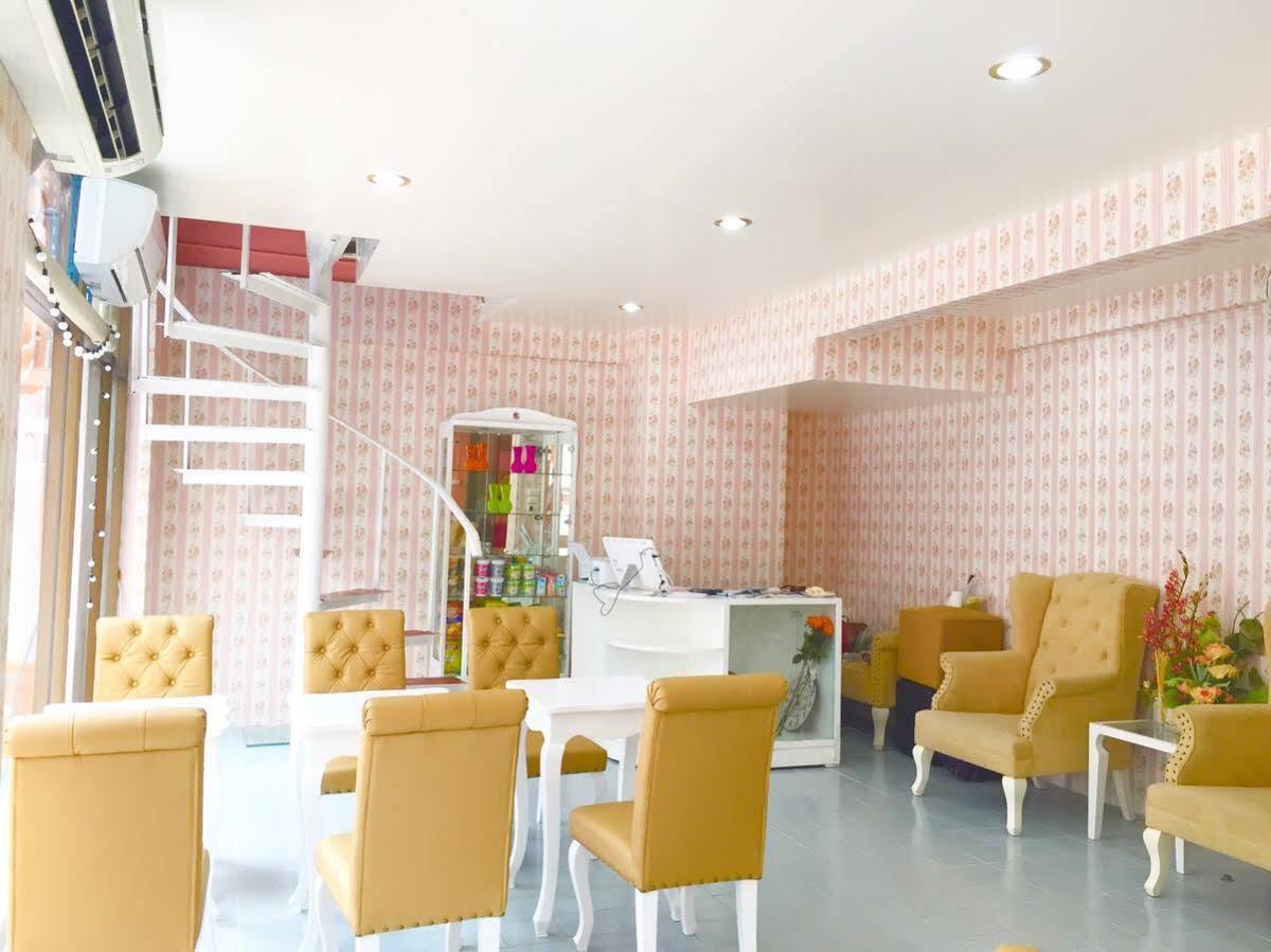 De Sky Sukhumvit Ekkamai Otel Bangkok Dış mekan fotoğraf